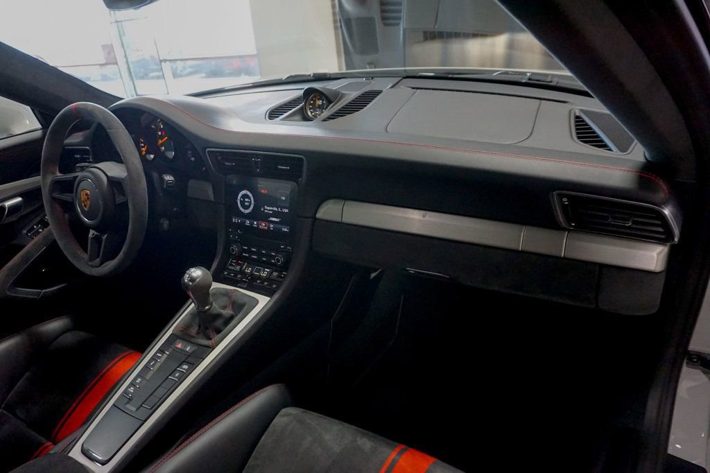 Used 2018 Porsche 911 GT3 image 75