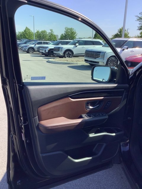 Used 2024 Honda Pilot Elite image 17