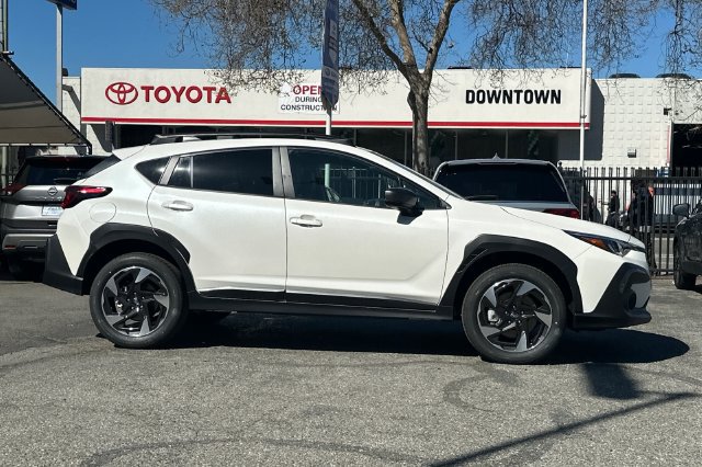 Used 2026 Subaru Crosstrek 2.5i Limited AWD/4WD image 4