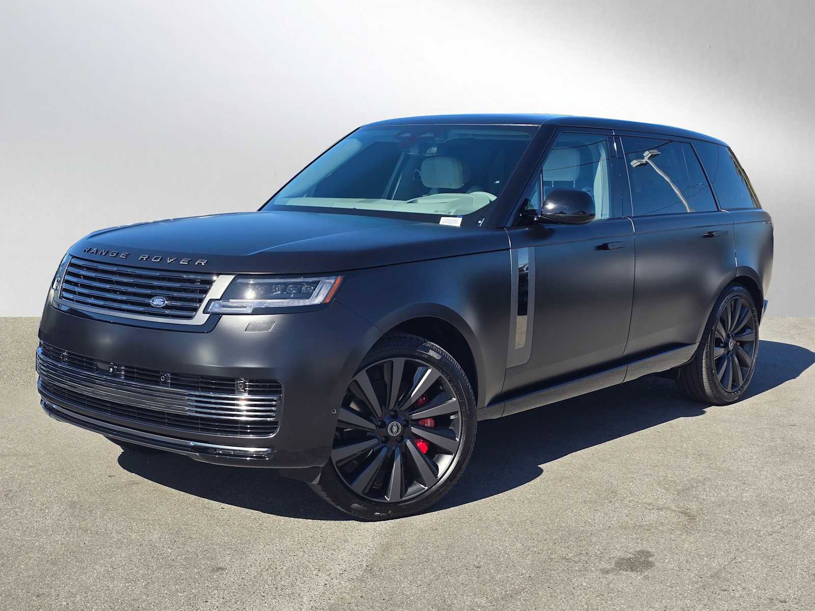 Used 2025 Land Rover Range Rover SV