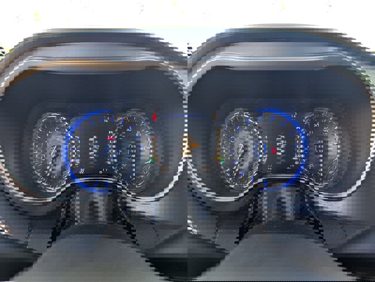 Used 2023 Chrysler Pacifica Touring-L FWD image 28