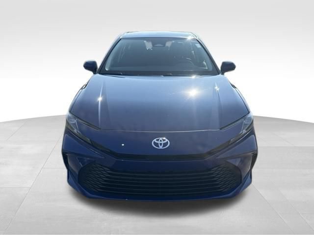 Used 2026 Toyota Camry LE FWD image 8