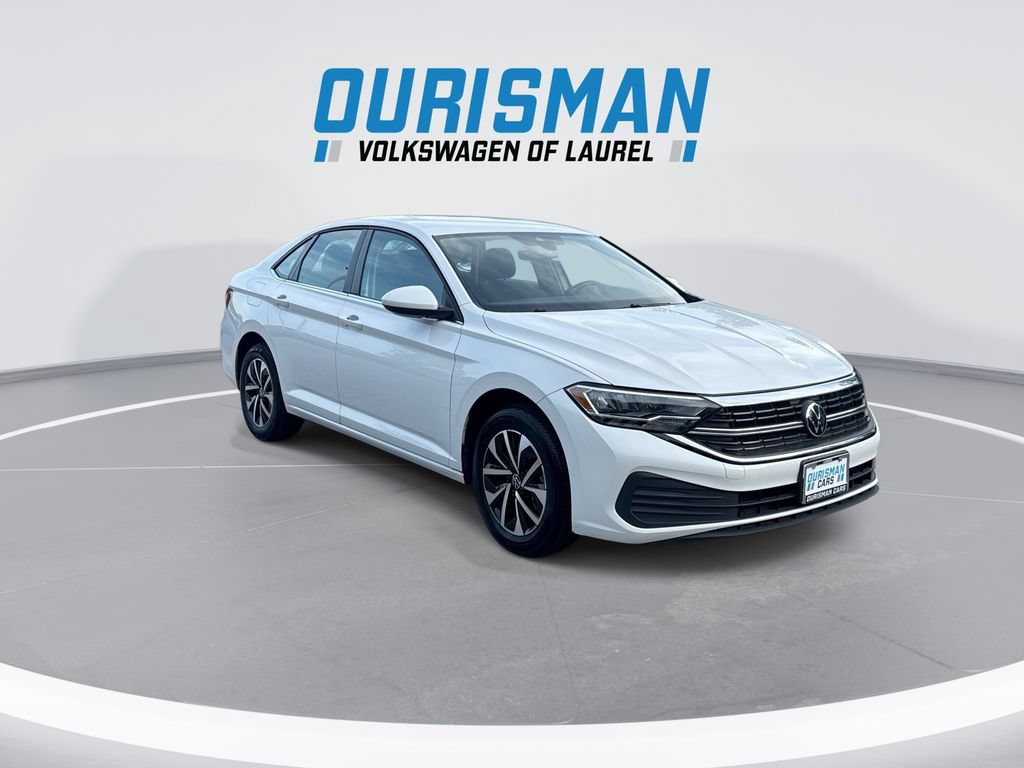 Used 2024 Volkswagen Jetta S FWD image 2