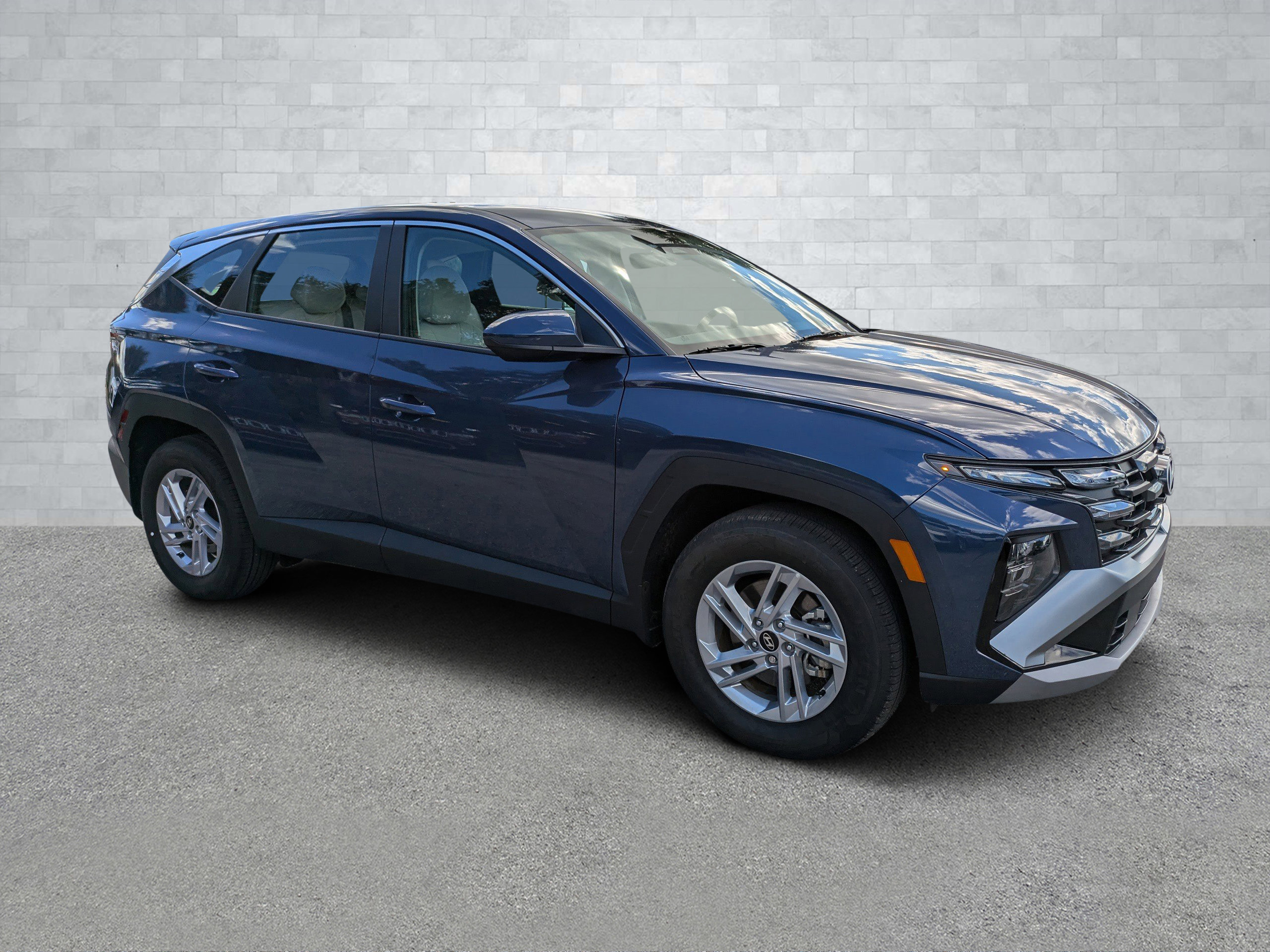 Used 2025 Hyundai Tucson SE