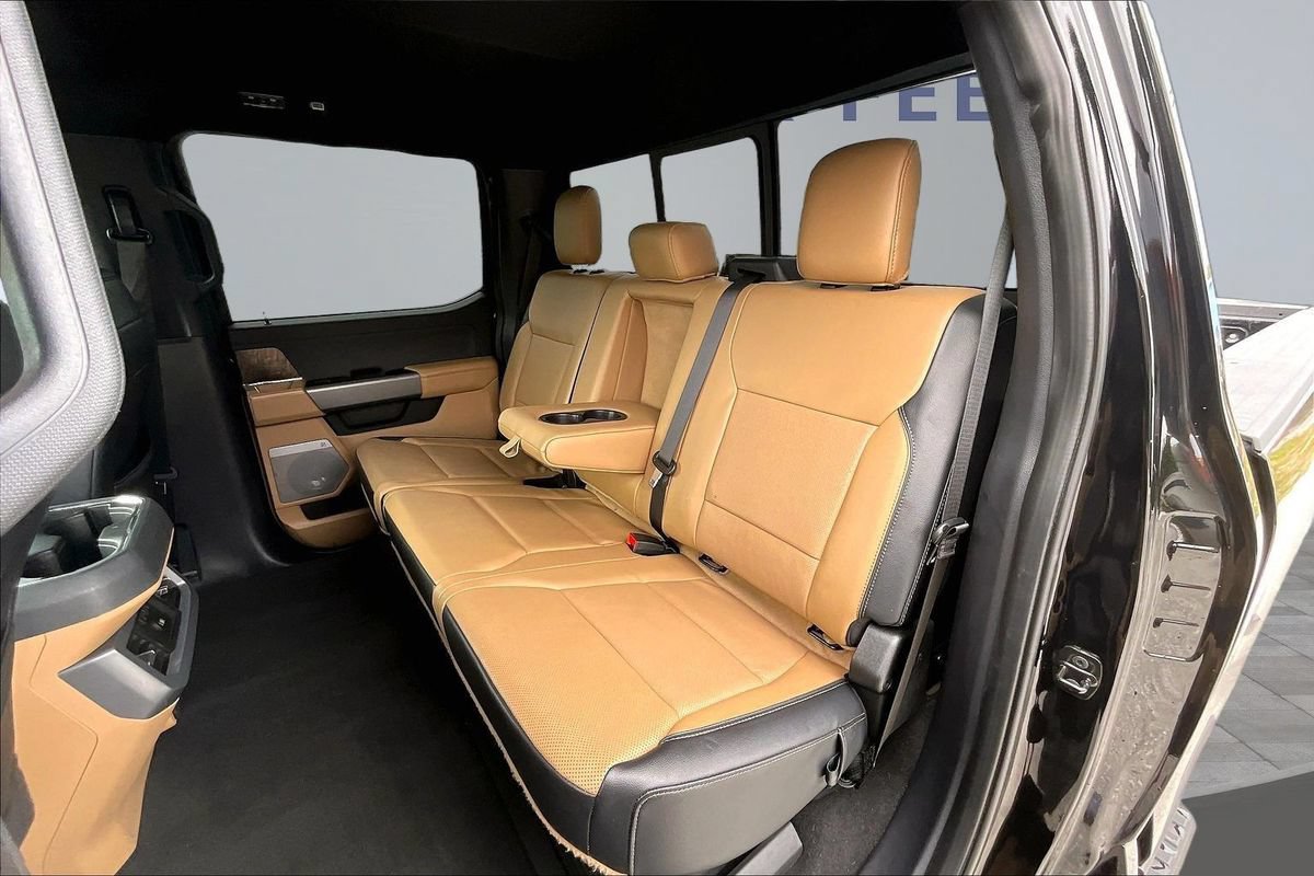 Used 2024 Ford F250 Lariat w/ Sport Appearance Package AWD/4WD image 23