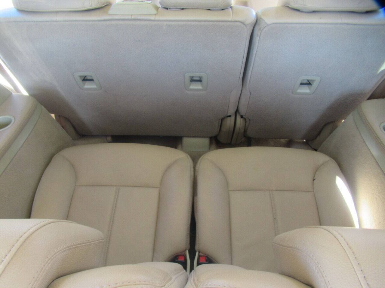 Used 2011 Mercedes-Benz GL 450 4MATIC image 32