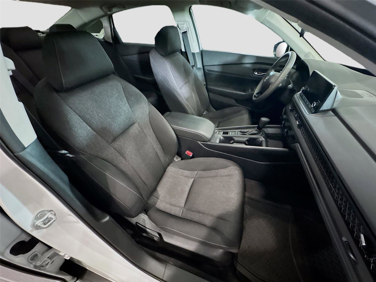 Used 2023 Honda Accord EX image 14