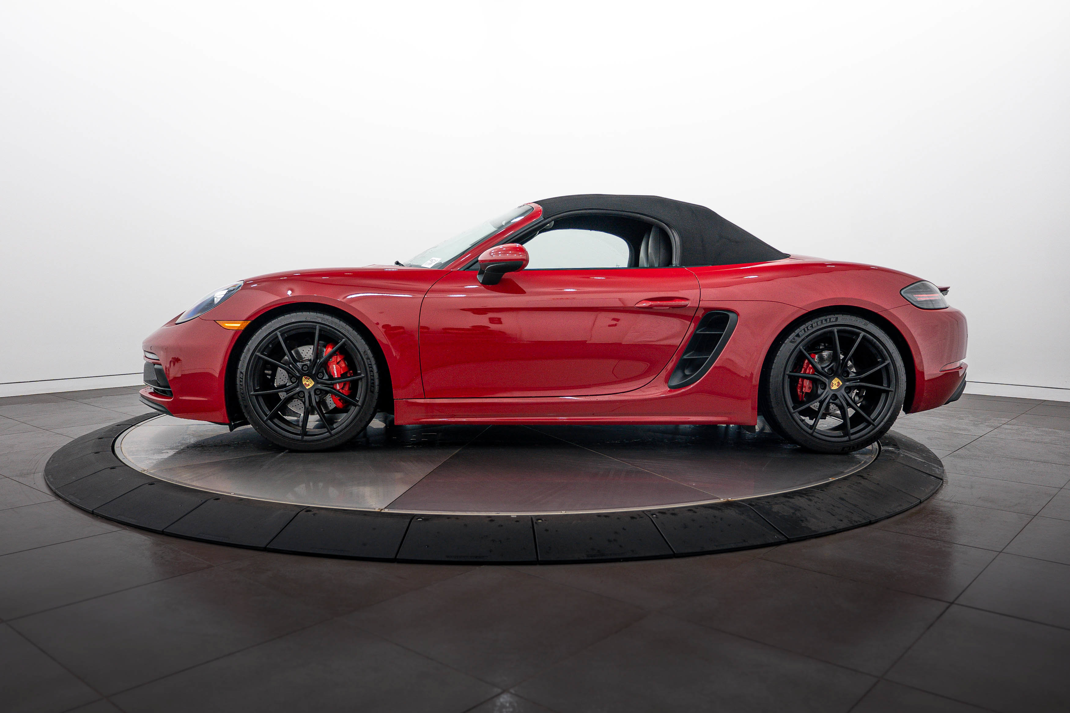 Certified 2018 Porsche 718 Boxster GTS RWD image 22