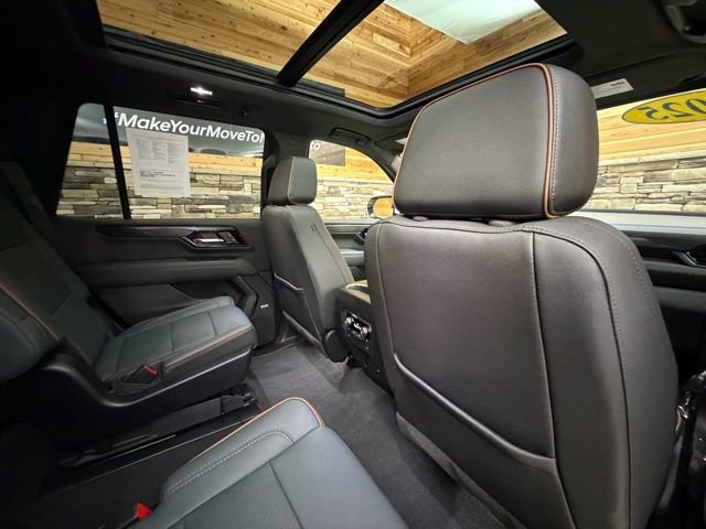 Used 2025 GMC Yukon AT4 image 34