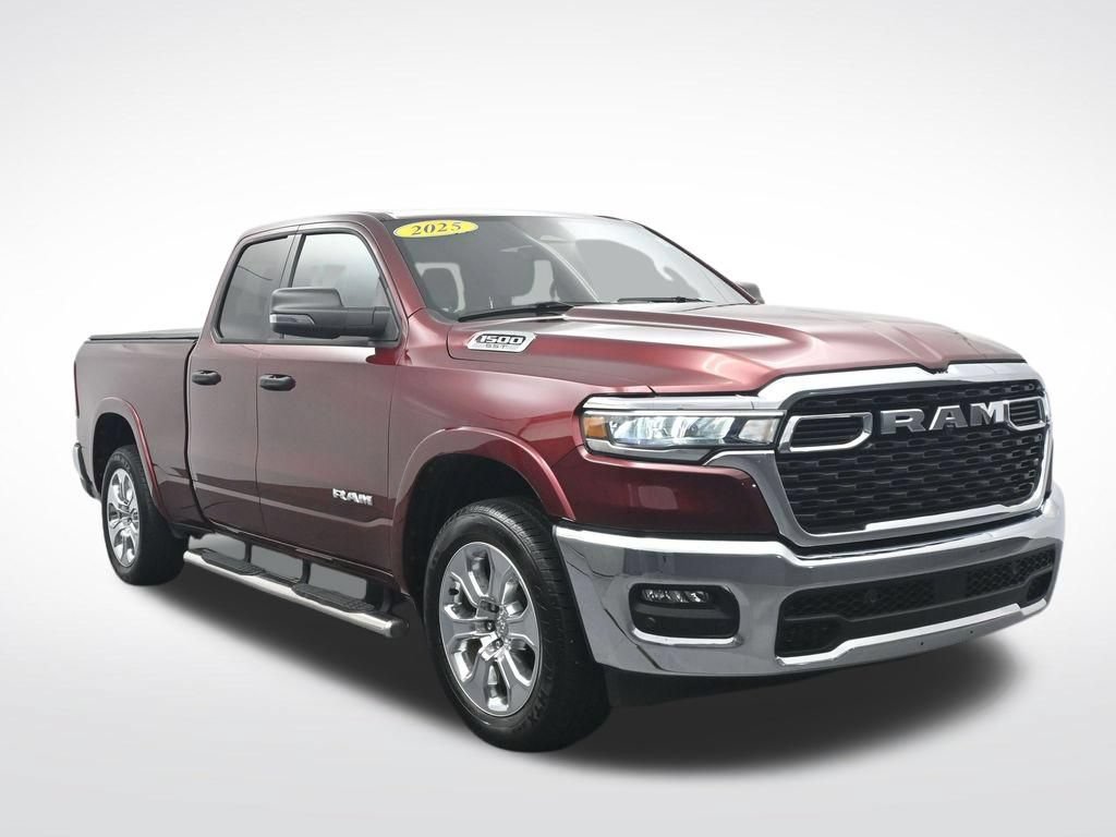 Used 2025 RAM 1500 Big Horn AWD/4WD image 3