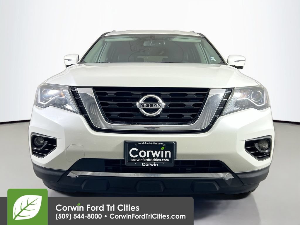 Used 2017 Nissan Pathfinder SL w/ Cargo Package AWD/4WD image 4