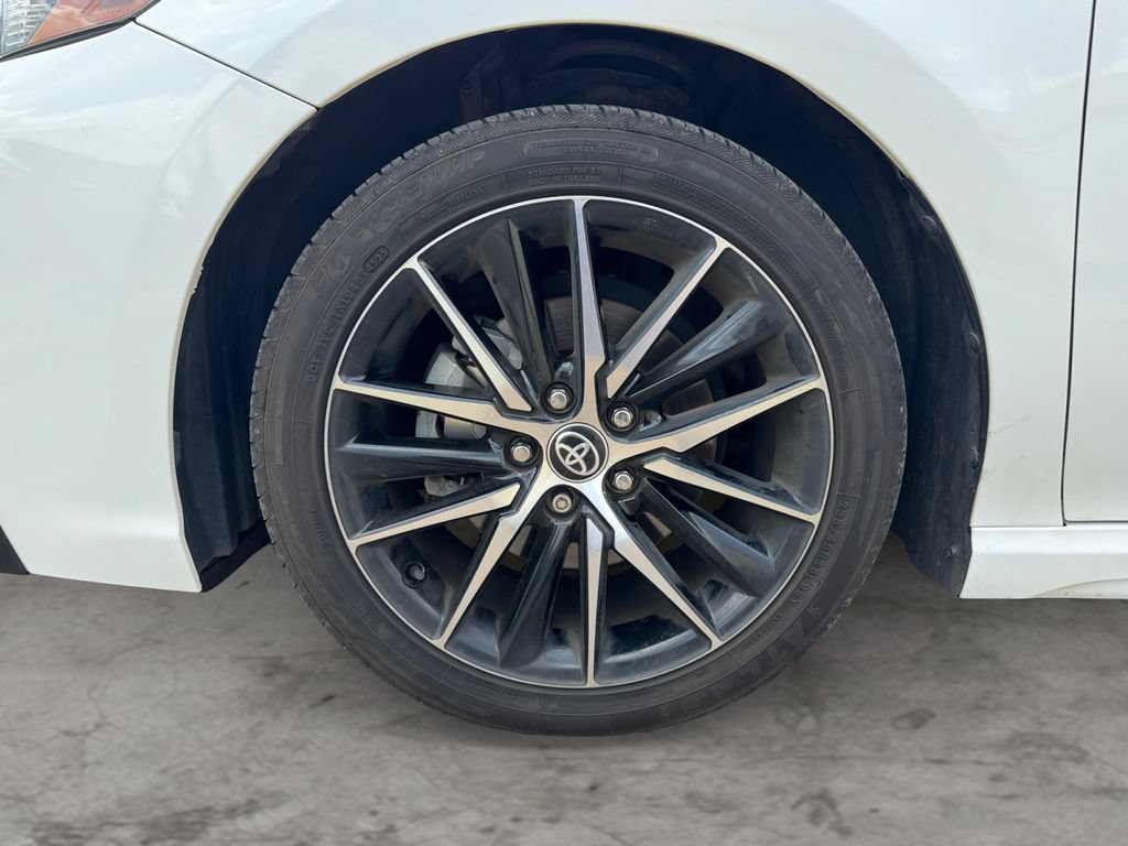 Certified 2022 Toyota Camry SE w/ Carpet Mat Package (TMS) FWD image 9