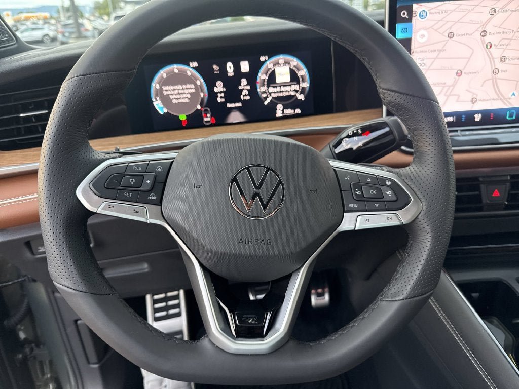New 2026 Volkswagen Tiguan SEL R-Line AWD/4WD image 19