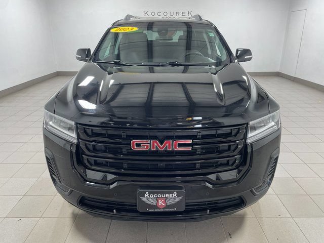 Used 2023 GMC Acadia SLE w/ Elevation Edition AWD/4WD image 2