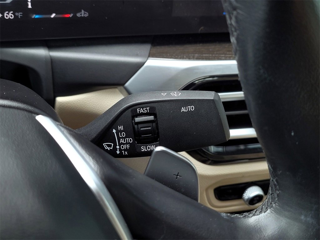 Used 2023 BMW 330i Sedan w/ Convenience Package image 23