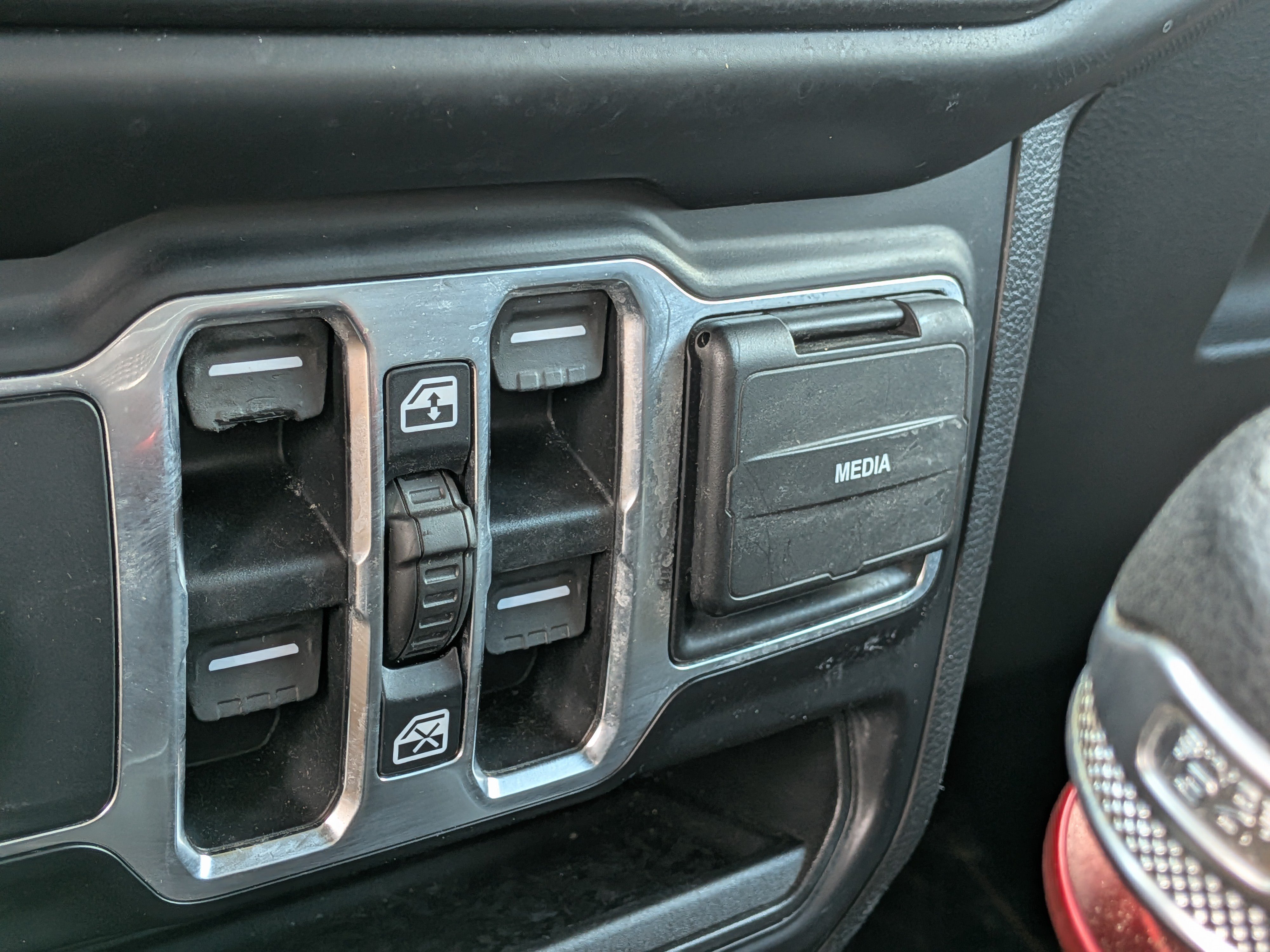 Used 2021 Jeep Gladiator Sport AWD/4WD image 29