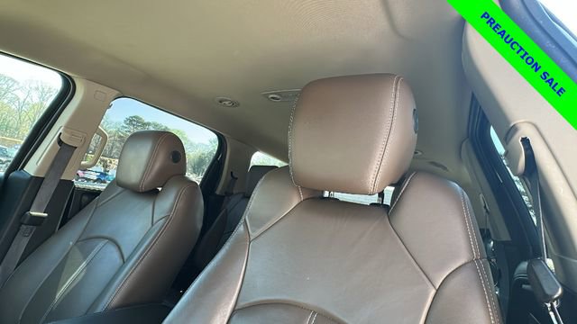 Used 2015 GMC Acadia SLT image 32