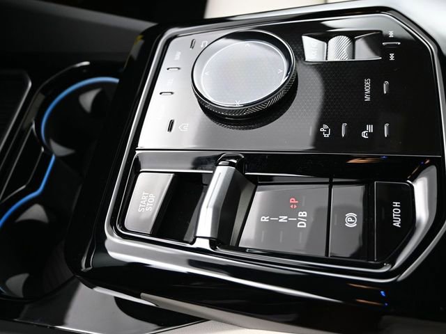 New 2025 BMW i5 M60 w/ Premium Package image 13