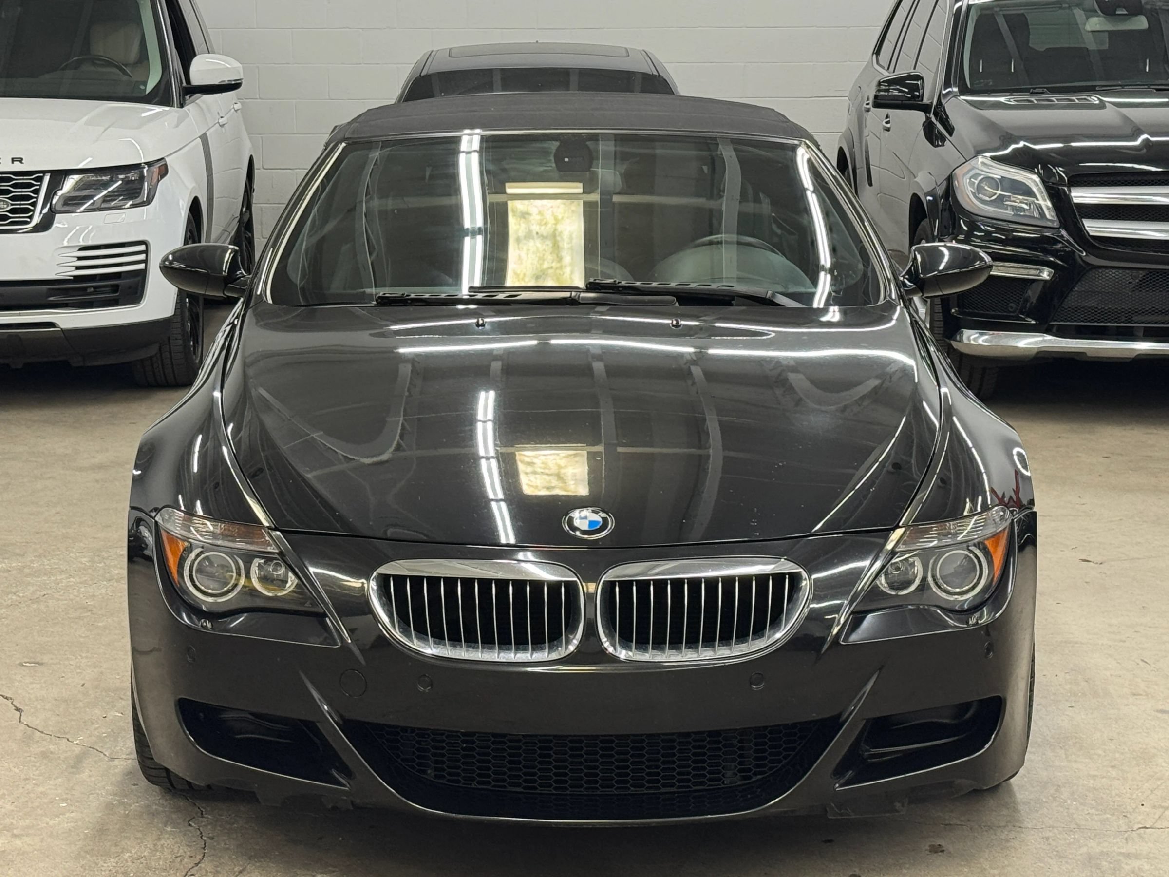 Used 2007 BMW M6 Convertible RWD image 3