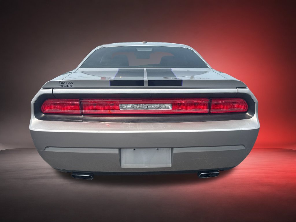 Used 2011 Dodge Challenger RWD image 5