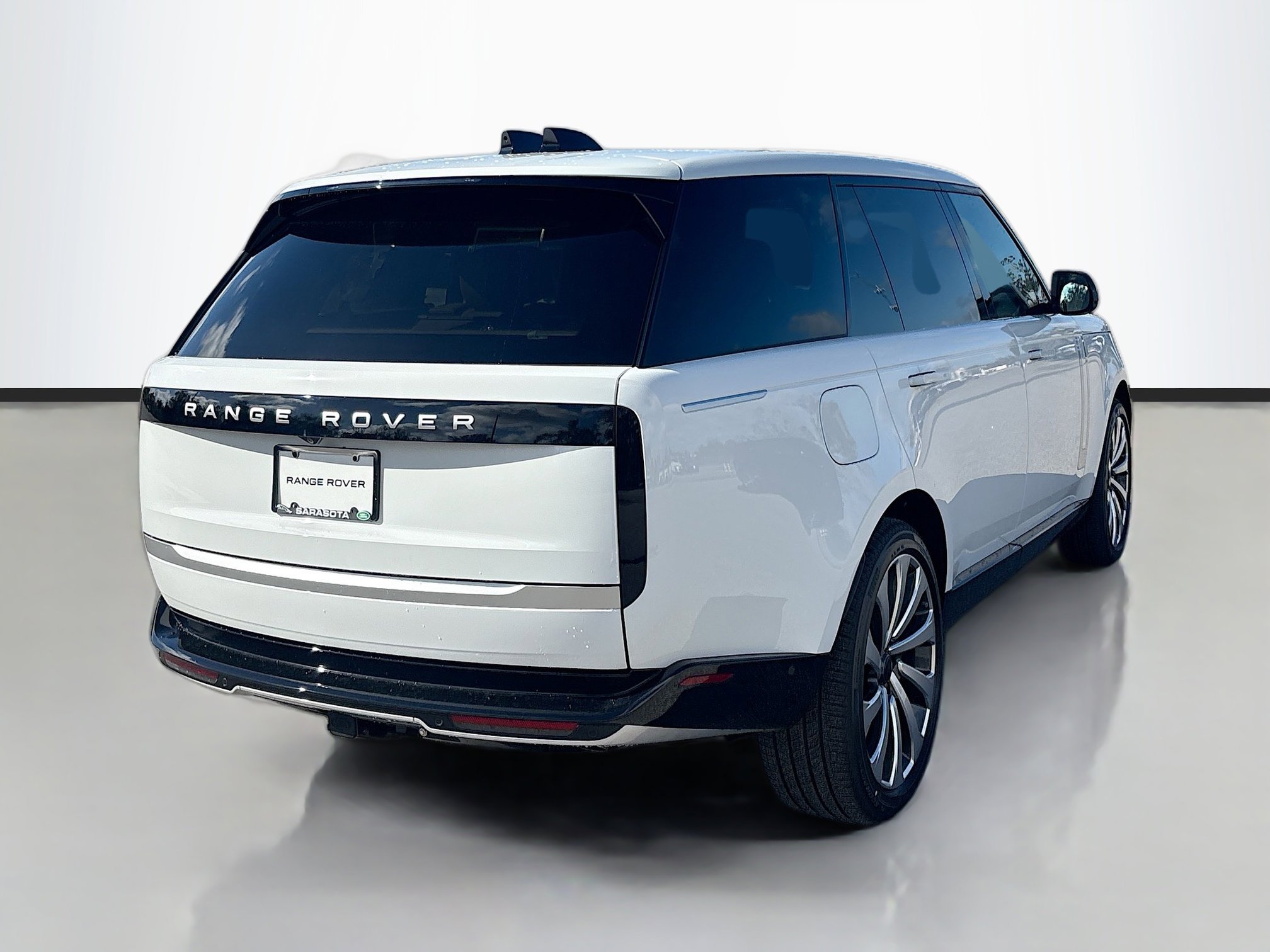 New 2026 Land Rover Range Rover Long Wheelbase Autobiography image 5