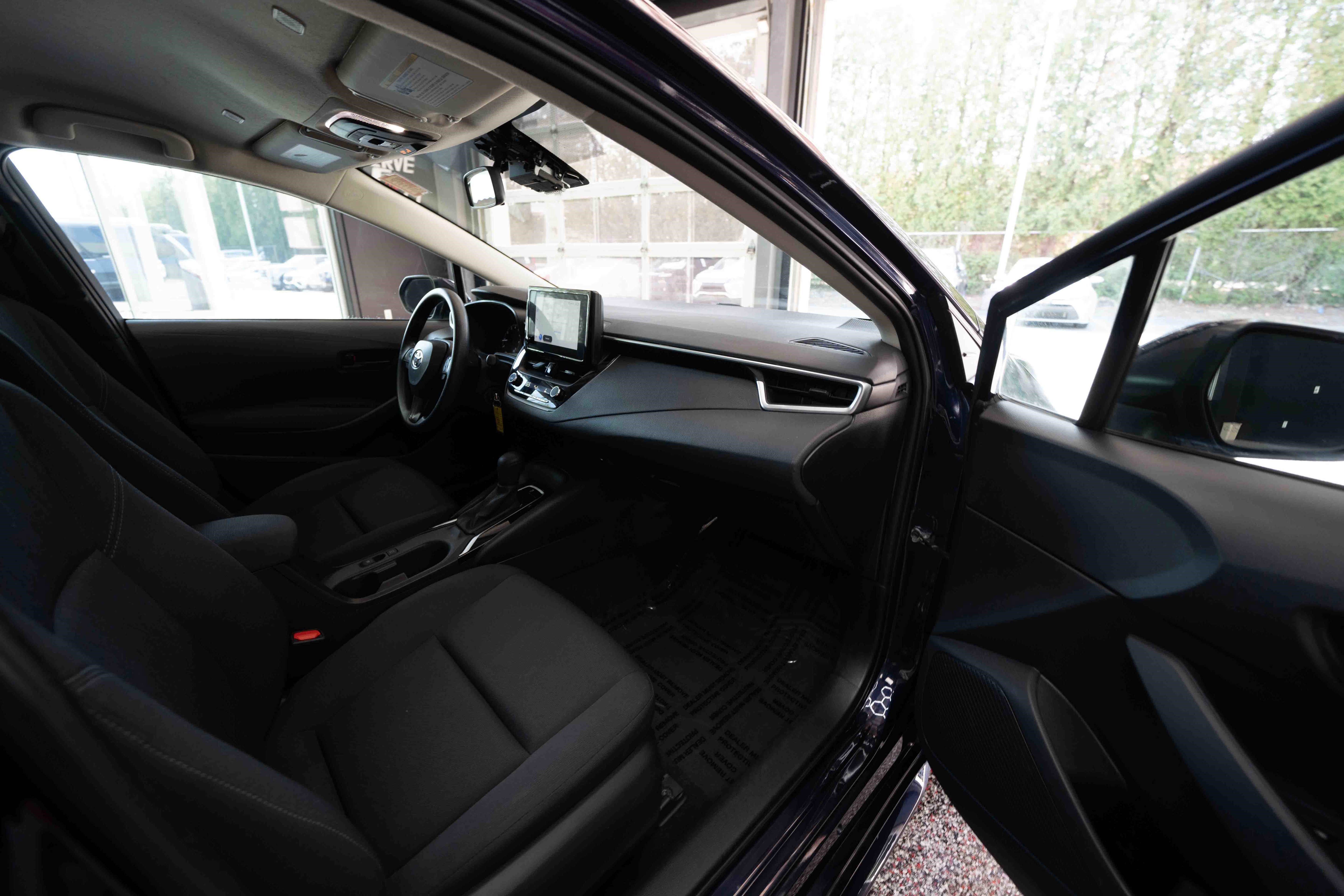 Used 2024 Toyota Corolla LE image 25