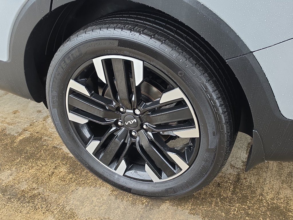 Used 2024 Kia Telluride SX AWD/4WD image 12