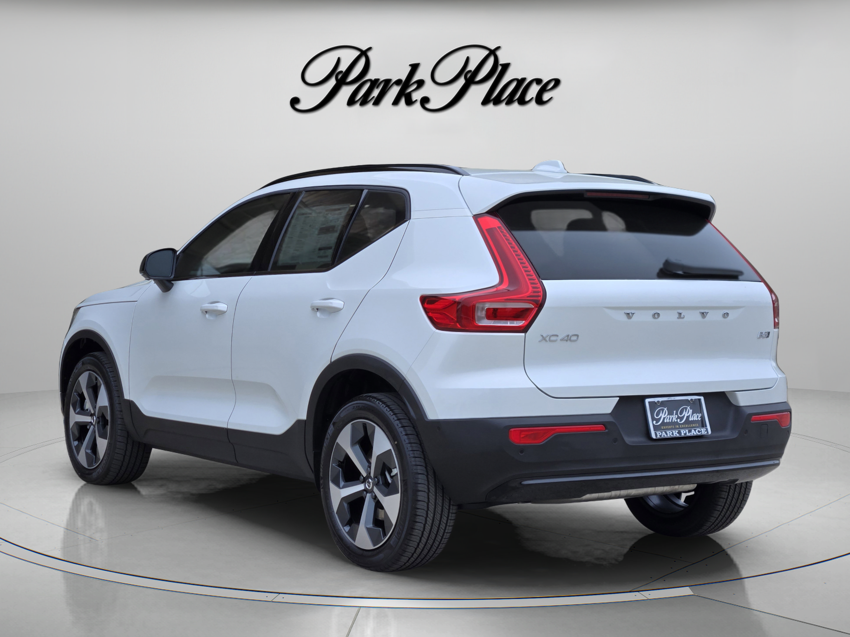 Used 2026 Volvo XC40 B5 Plus w/ Protection Package Premier AWD/4WD image 3