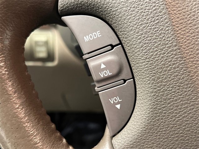 Used 2012 Kia Sedona EX w/ Luxury Pkg image 19