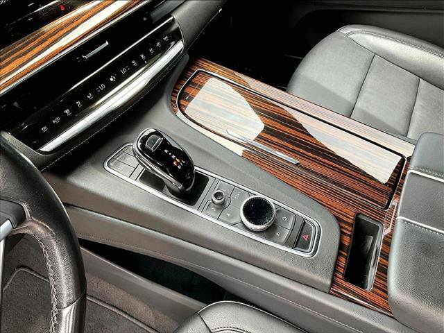 Used 2022 Cadillac Escalade Luxury RWD image 15