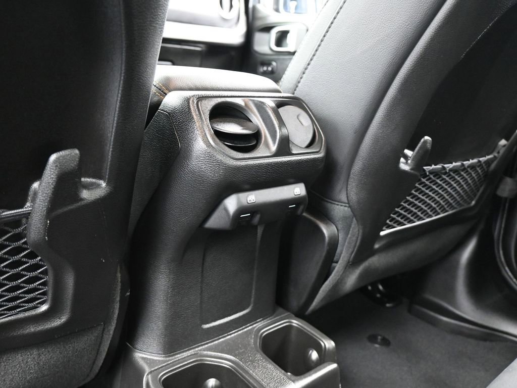 Used 2024 Jeep Gladiator Sport w/ Premium Package image 37