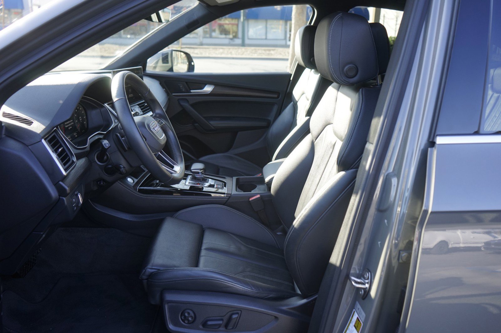 Used 2023 Audi Q5 2.0T Premium Plus w/ Premium Plus Package image 18