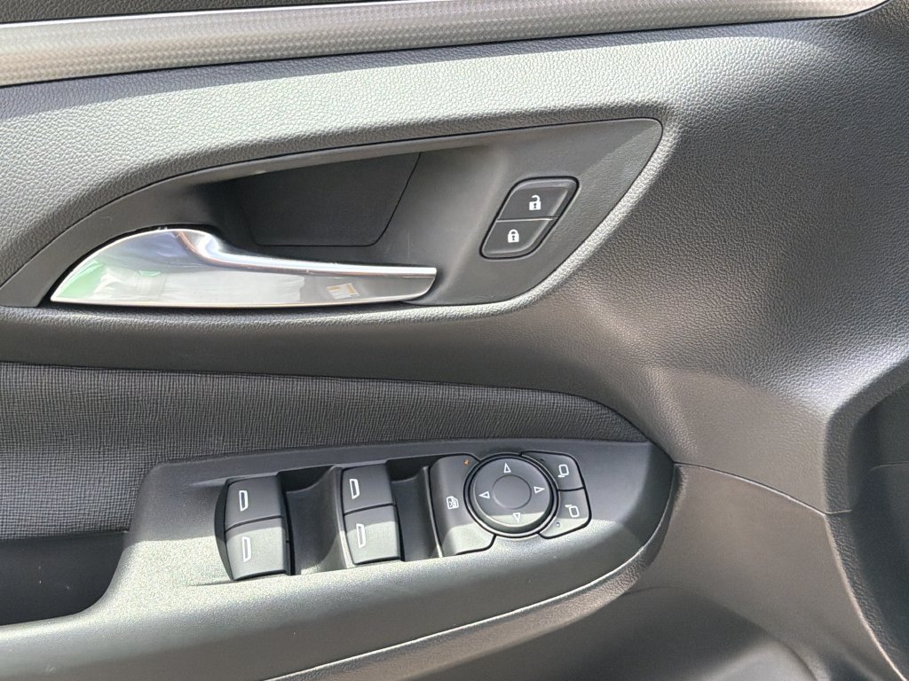 New 2026 Buick Envista Sport Touring FWD image 22