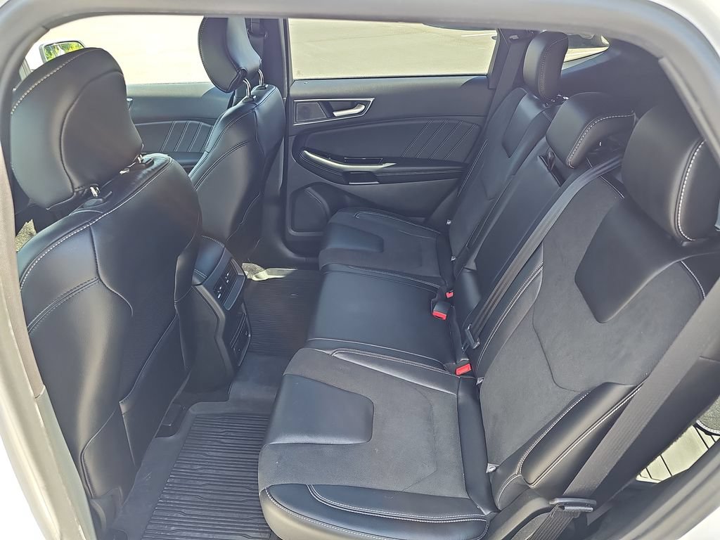 Used 2019 Ford Edge ST w/ Equipment Group 401A AWD/4WD image 27