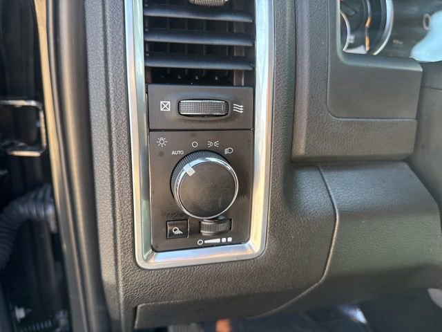 Used 2022 RAM 1500 Classic Warlock w/ Electronics Group AWD/4WD image 24