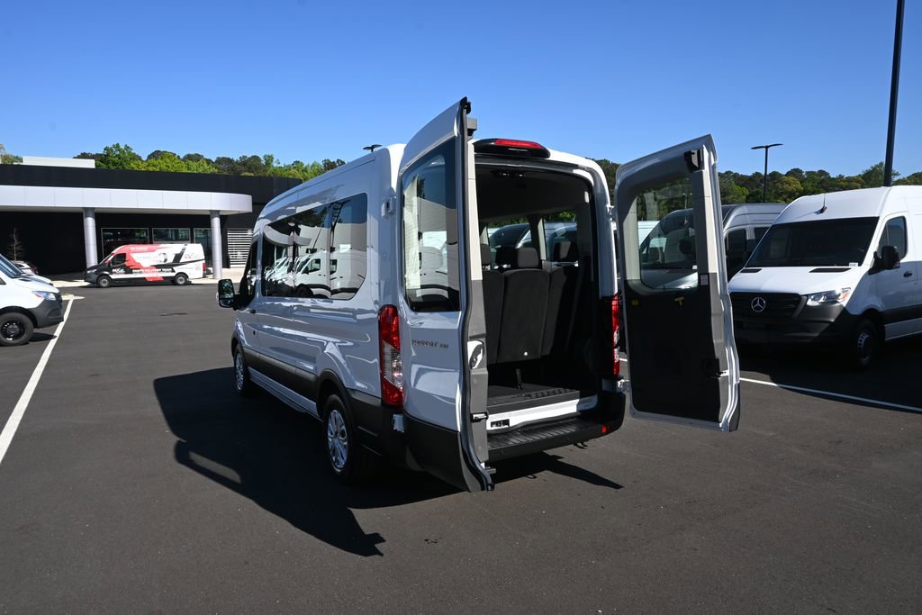 Used 2023 Ford Transit 350 XLT image 30