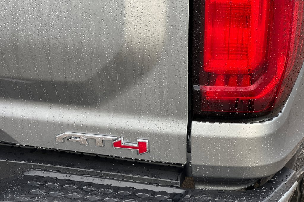New 2026 GMC Canyon AT4 image 21