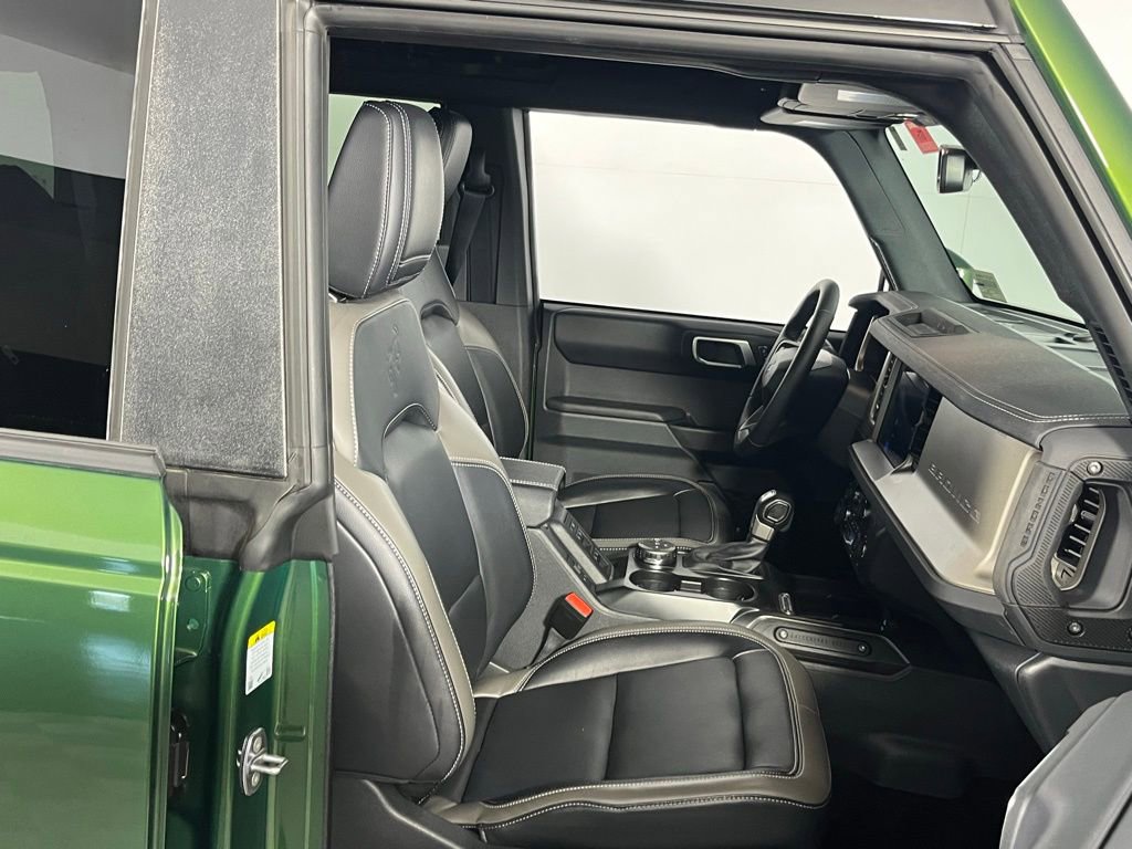 Used 2025 Ford Bronco Outer Banks image 30