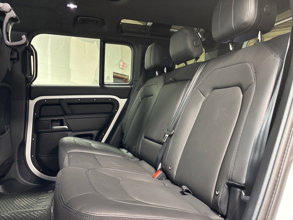 New 2026 Land Rover Defender 110 V8 image 29