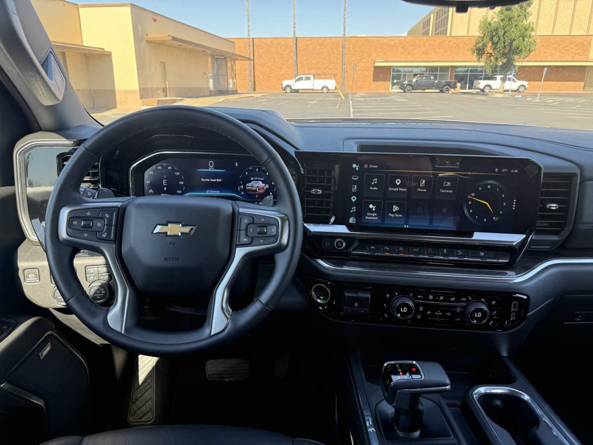 Used 2025 Chevrolet Silverado 1500 LTZ w/ LTZ Premium Package AWD/4WD image 21