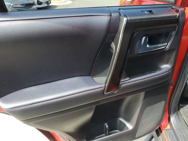 Used 2022 Toyota 4Runner TRD Off-Road AWD/4WD image 12