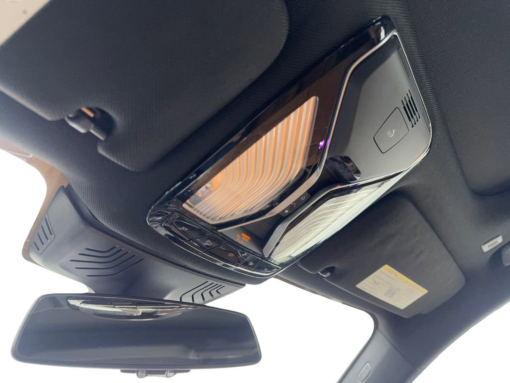 Used 2017 BMW 750i xDrive image 74