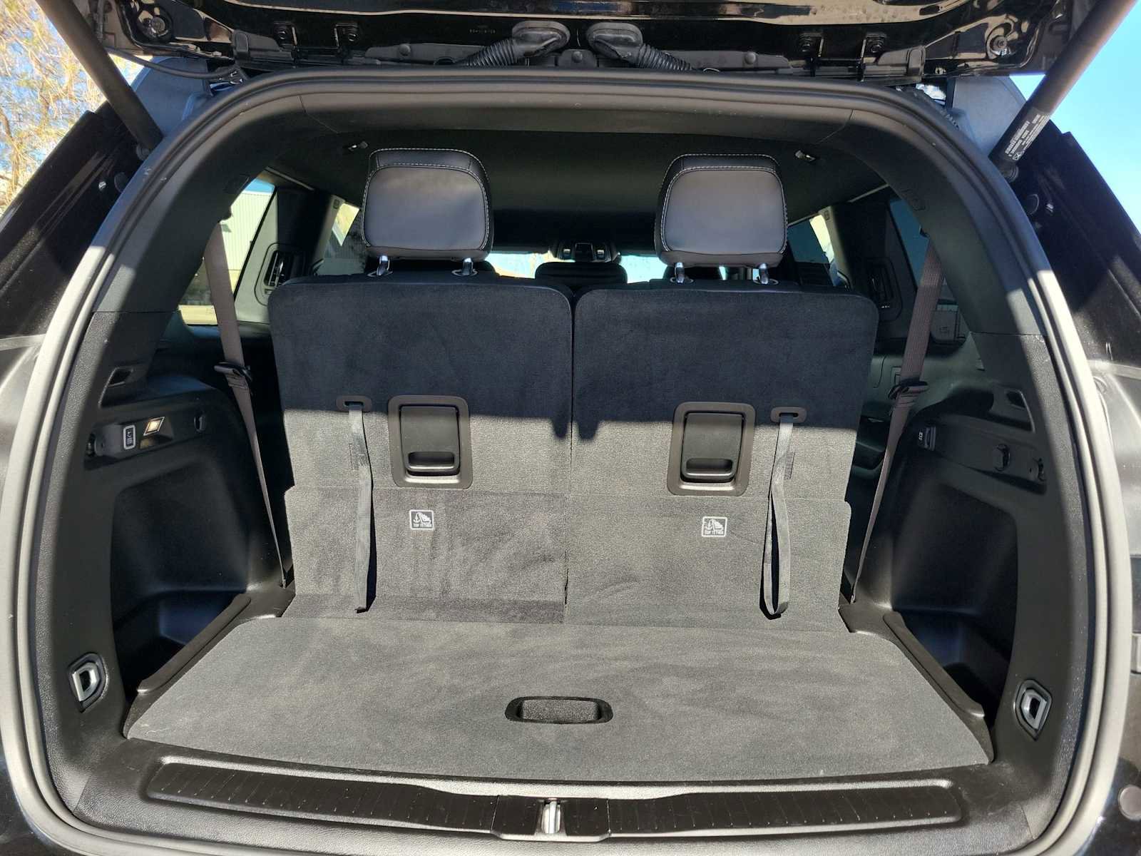 Used 2025 Jeep Grand Cherokee L Laredo image 19