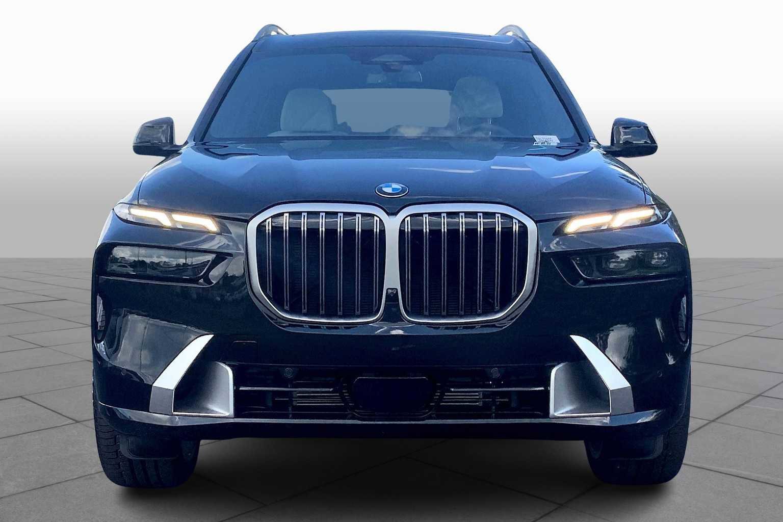 New 2026 BMW X7 xDrive40i w/ Premium Package image 3