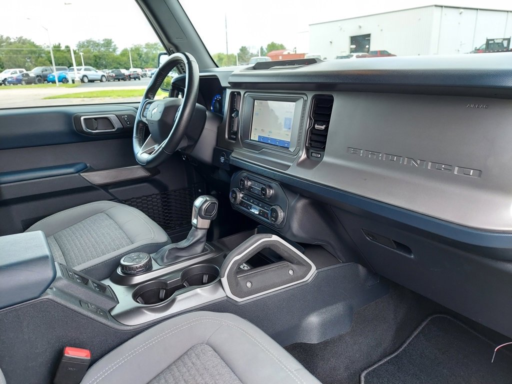 Used 2023 Ford Bronco Outer Banks image 16