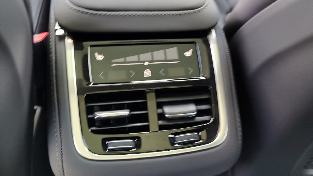 New 2026 Volvo XC90 B6 Plus AWD/4WD image 29