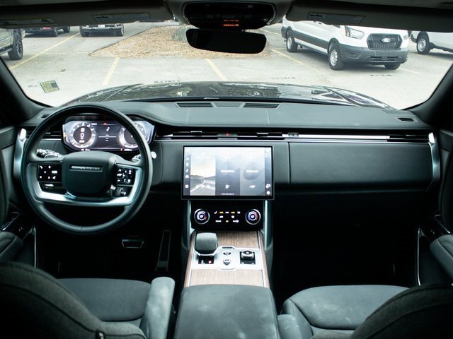 Used 2023 Land Rover Range Rover SE image 16