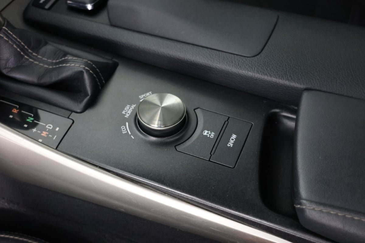 Used 2015 Lexus IS 350 AWD w/ Luxury Package image 26
