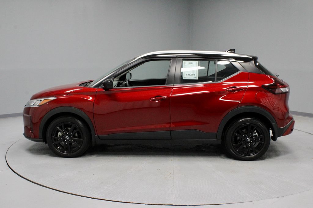 Certified 2024 Nissan Kicks SV FWD image 7