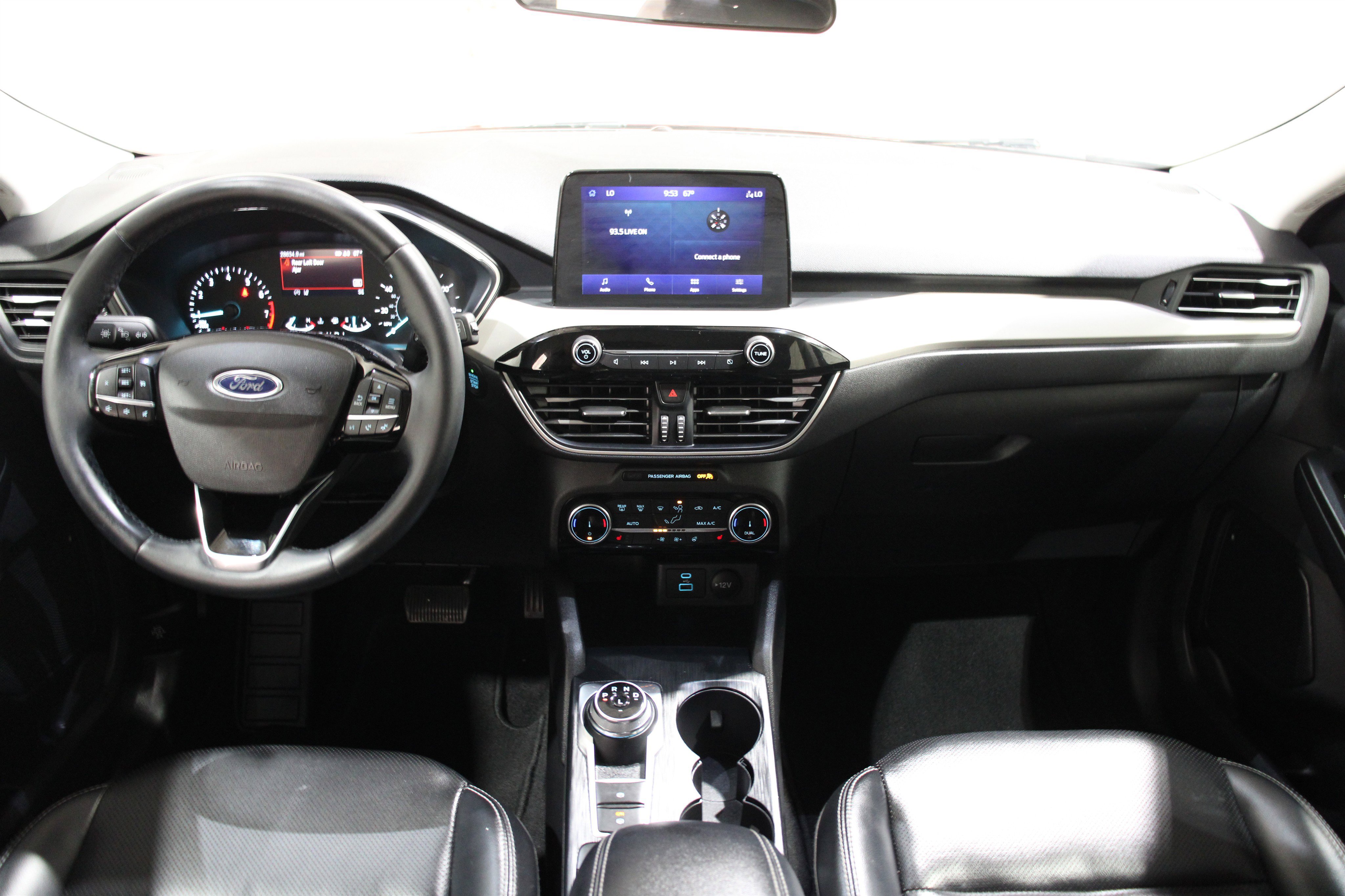 Used 2022 Ford Escape SEL image 2